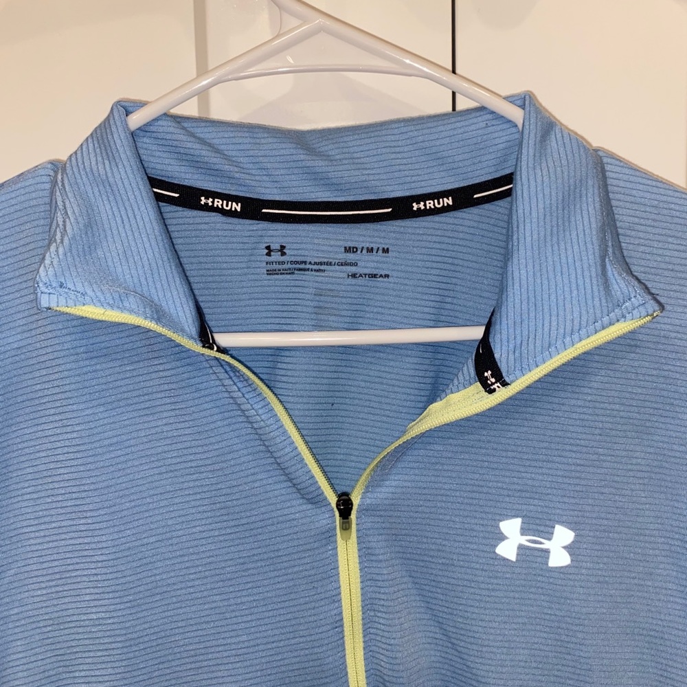 under armour - size medium - Picture 2 of 3